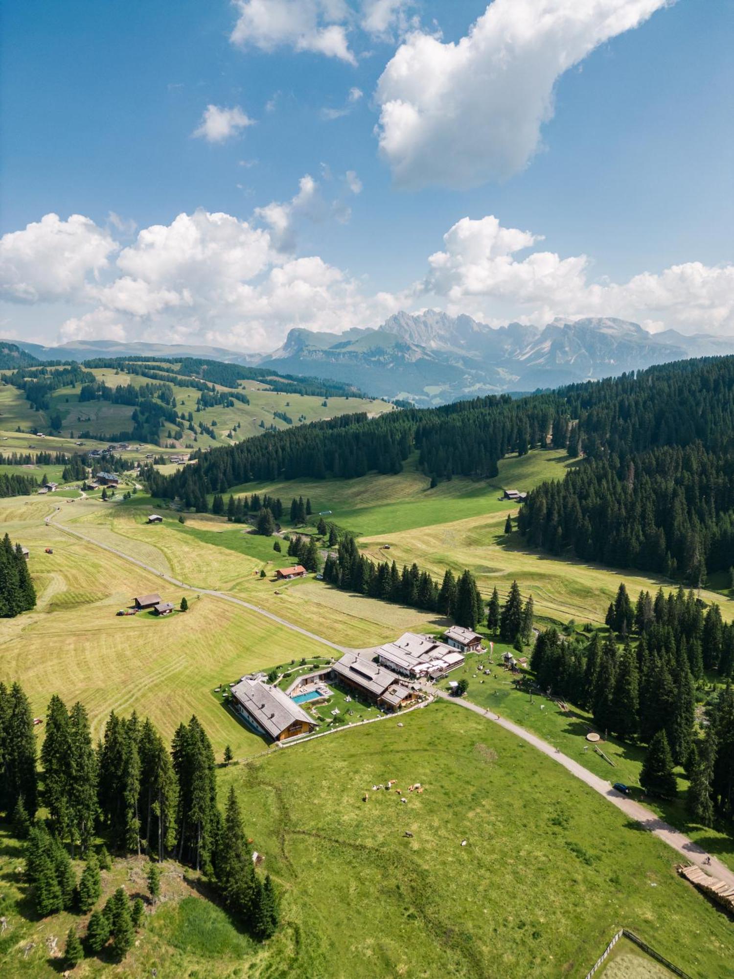Dolomites Living Hotel Tirler Alpe Di Siusi Ngoại thất bức ảnh